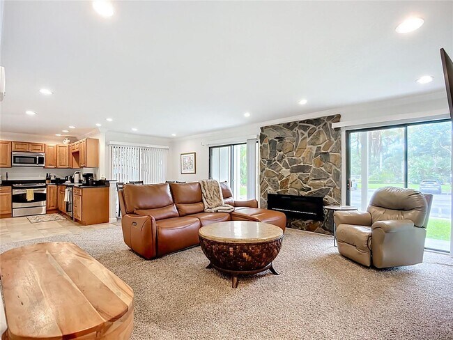 Foto del edificio - Fully Furnished 2BR/2BA Condo in the Heart...