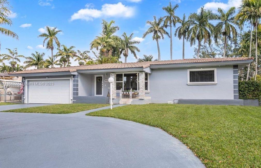 Primary Photo - 14121 S Biscayne River Dr