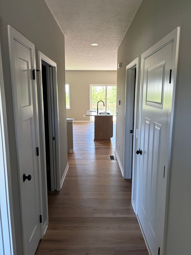 Foto del edificio - 14805 Willow St