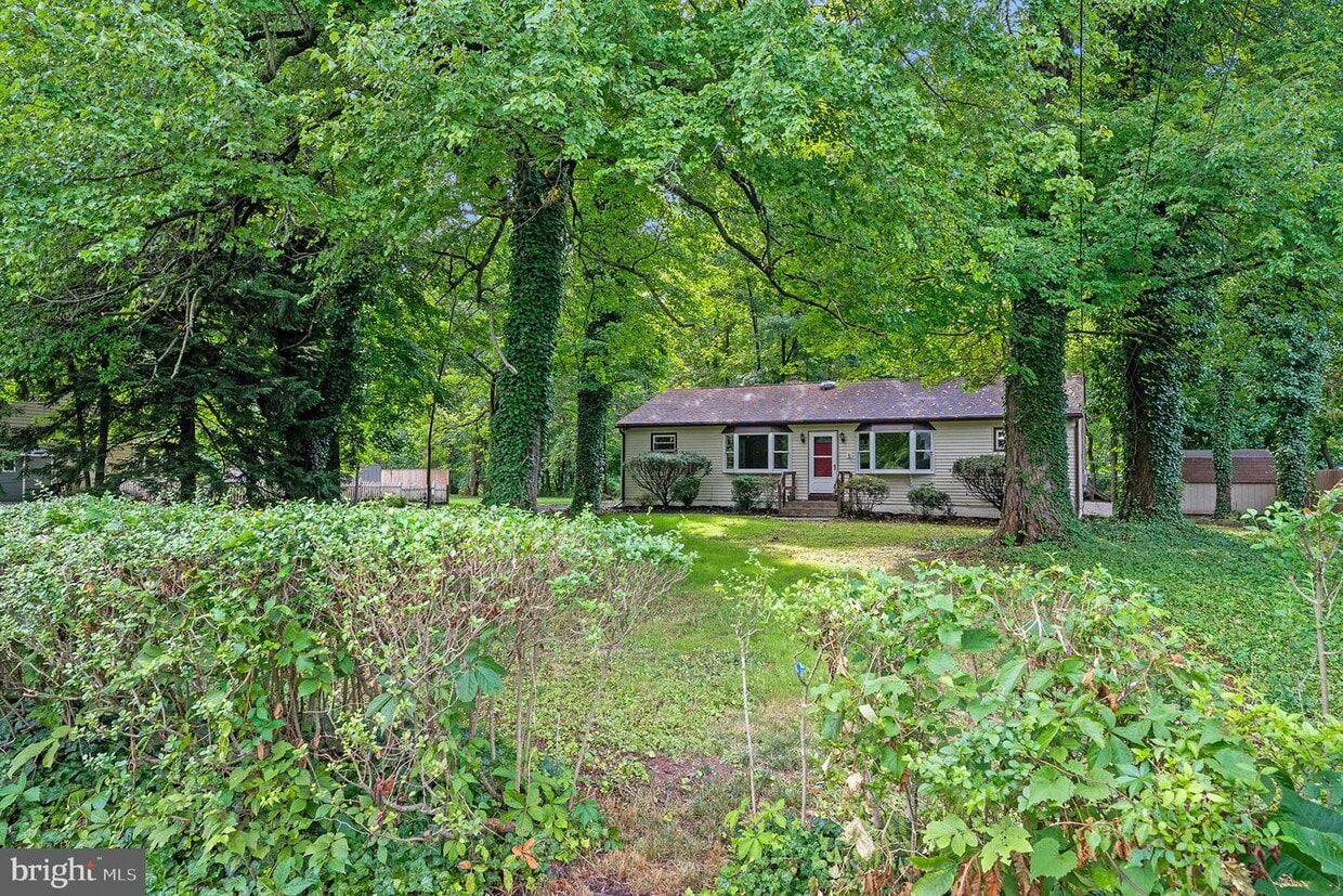 675 Philadelphia Ave, Warrington, PA 18976 House for Rent in