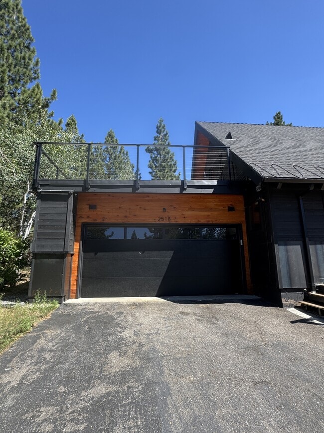 Building Photo - 2518 Cattlemans Trail