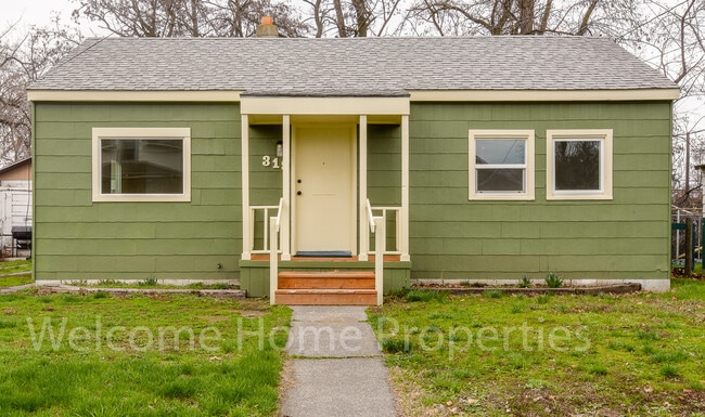 Building Photo - Recently remodeled 2 bedroom home