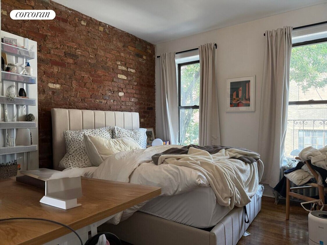 Foto del edificio - 222 Thompson St