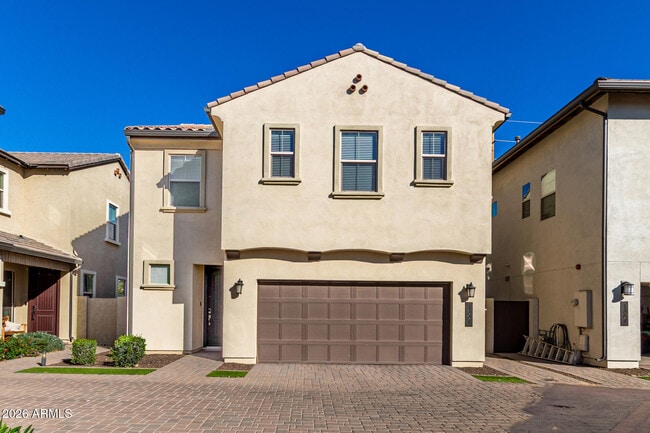 Building Photo - 1861 S Follett Way