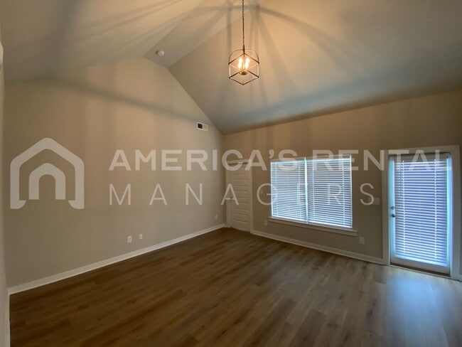 Building Photo - Home for Rent in Odenville, AL! Available to View with 48 Hours Notice!!