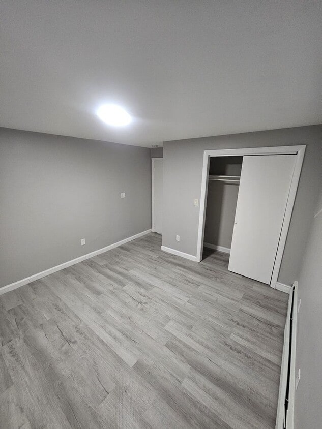 Building Photo - Renovated 1 bed/1 bath in Brighton