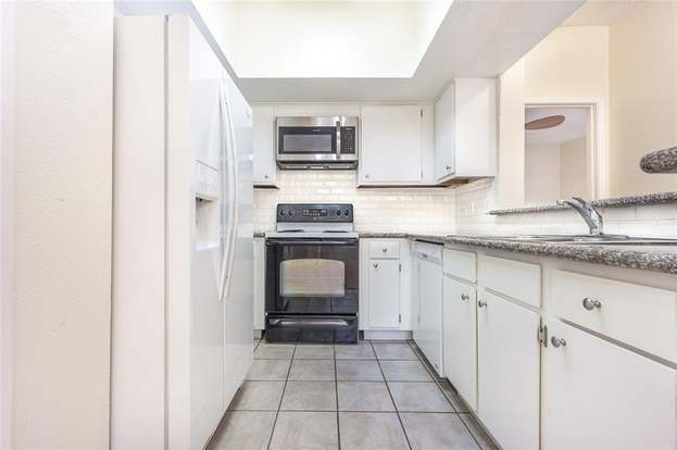 Foto del edificio - 10855 Meadowglen Ln