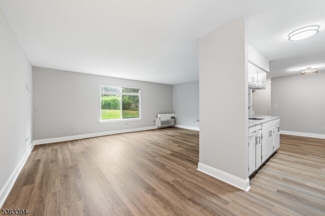 Building Photo - 111 Aimwick Ct