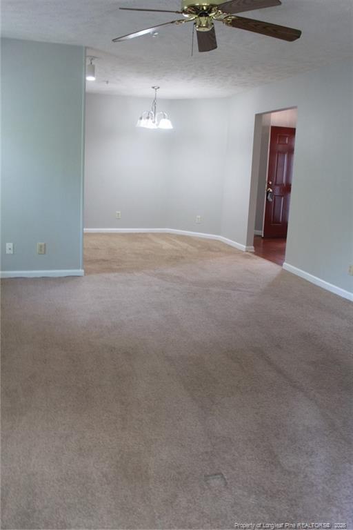 Foto del edificio - 325 Waterdown Dr