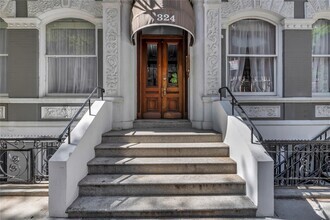 Building Photo - 324 E 50th St