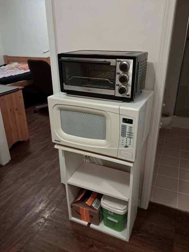 Building Photo - 8711 General Currie Rd