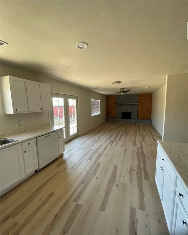 Building Photo - 1055 Hillside Dr
