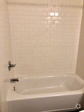 Building Photo - 6484 Park Manor Dr