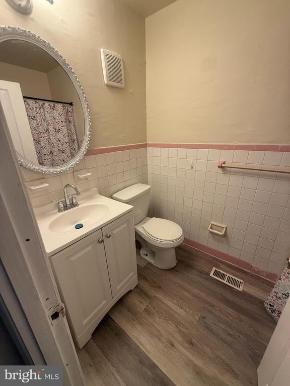 Foto del edificio - 1334 E Upsal St