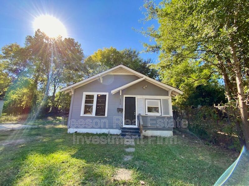 Foto principal - 1112 Andrew Ave