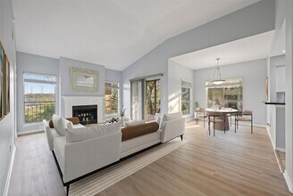 Building Photo - 6000 Shepherd Mountain Cove