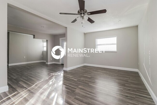 Building Photo - 4 Bedroom Pet-Friendly Home in Longwood, FL with Main Street Renewal