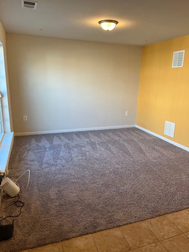 Rec Room 1st Floor - 1632 Fernwood Dr