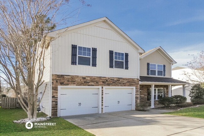Building Photo - 9931 Seven Oaks Dr