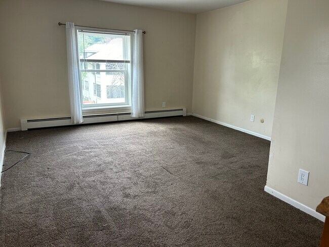 Foto del edificio - 612 E 3rd St