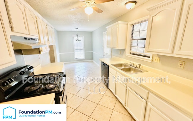 Building Photo - 3721 Schanna Dr