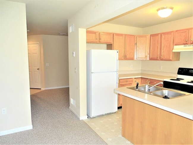 Building Photo - 103 Pepperton Ct