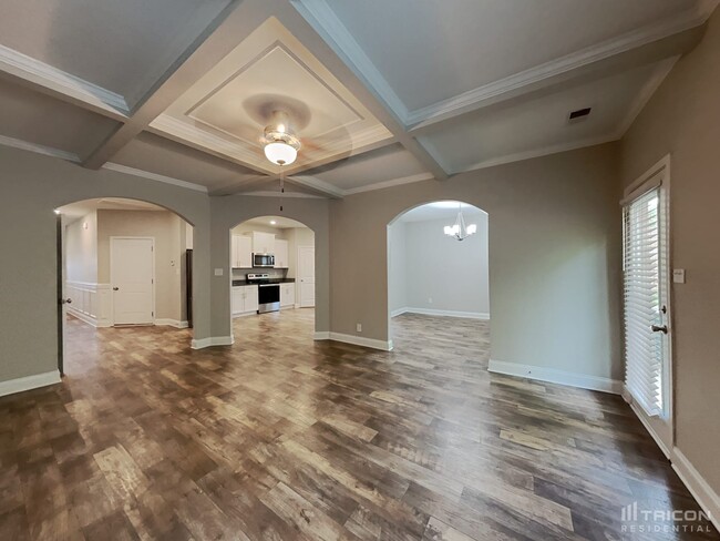 Building Photo - 1324 Black Oak Cir