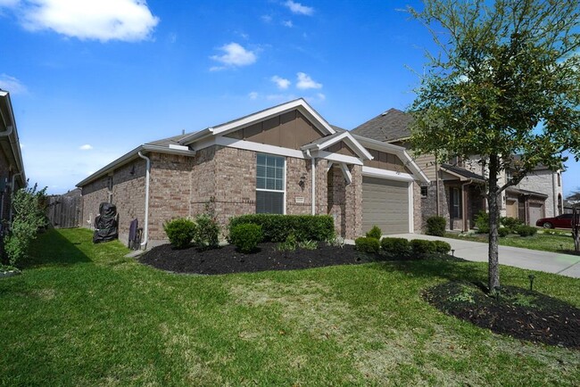 Building Photo - 16114 Sommerall Creek Ln