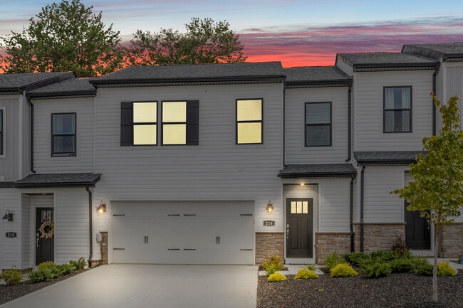 Building Photo - 216 Hanover Ln