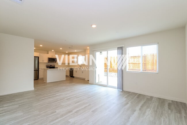 Foto del edificio - ONE MONTH FREE RENT IF APPROVED AND MOVED IN BY 1/15/26