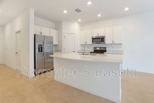 Building Photo - 8717 Winter Breeze Wy