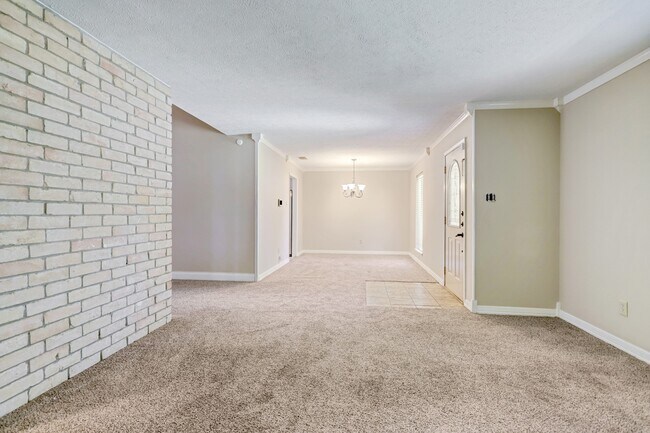 Building Photo - 3706 Haven Pines Dr