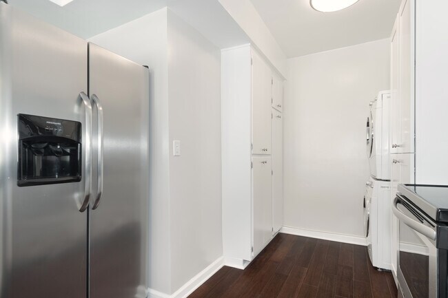 Foto del edificio - 526 N Orlando Ave
