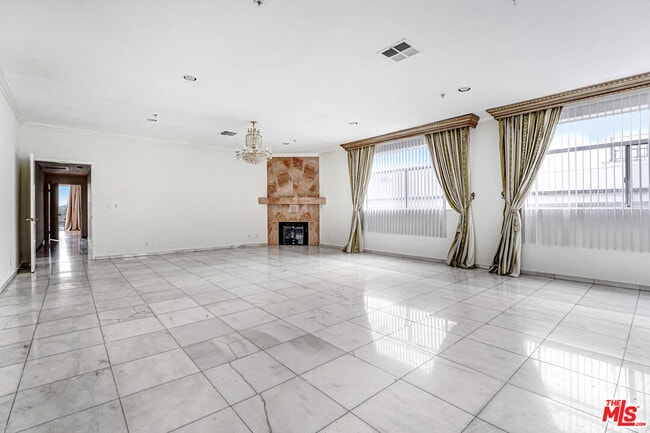 Building Photo - 1132 S Shenandoah St