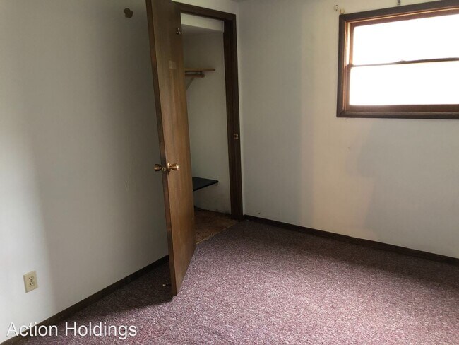 Building Photo - 105 Wedgewood Dr
