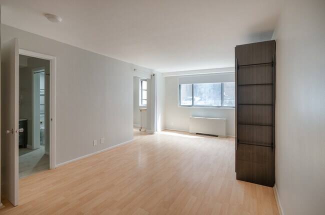 Foto del edificio - 1420 N St NW