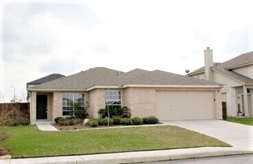 Corner Lot Entrance - 7322 Kingsland