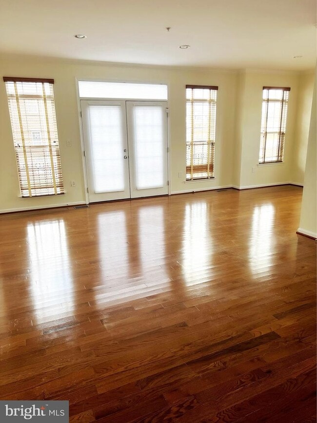 Building Photo - 4339 Talmadge Cir