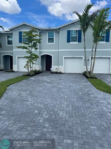 Building Photo - 4393 Hammock Grove Dr
