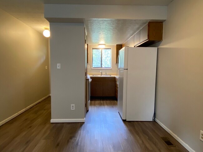 Foto del edificio - 103 Elkins Ln