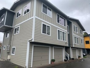 Building Photo - 9726 6th Ave NW