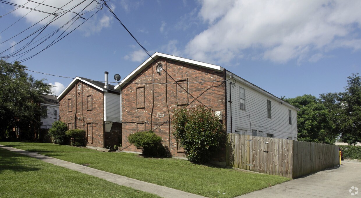 Primary Photo - 3133 Phoenix St