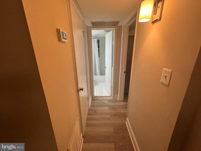 Foto del edificio - 2107 N Scott St