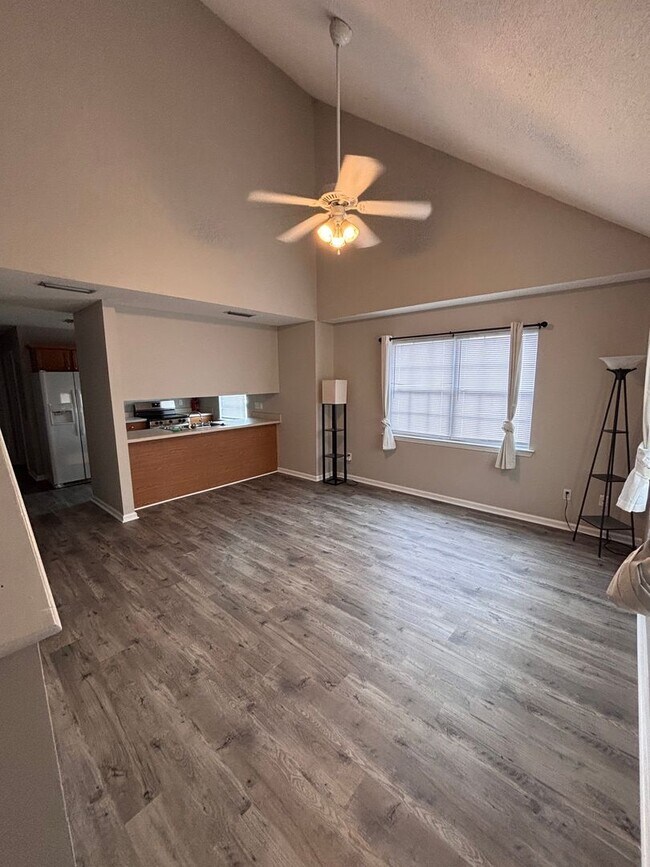 Foto del edificio - 3 BR 3 bath Condo in Troy