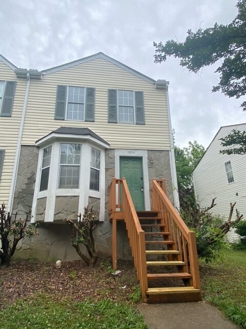 Primary Photo - 1854 Grant Ct NW