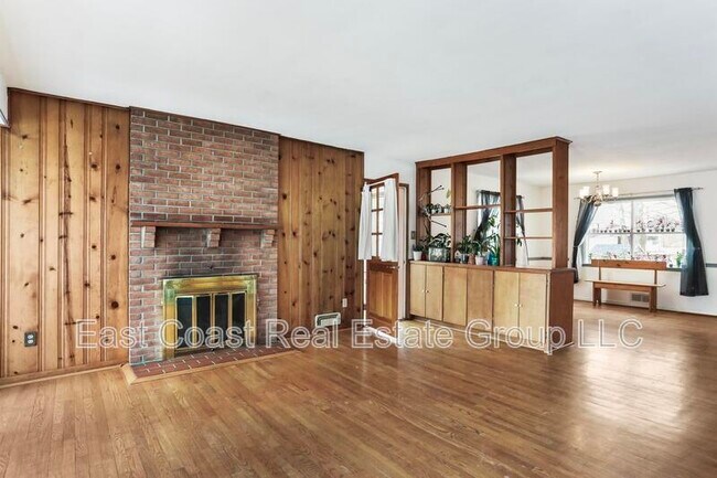 Foto del edificio - 17712 Crest Dr