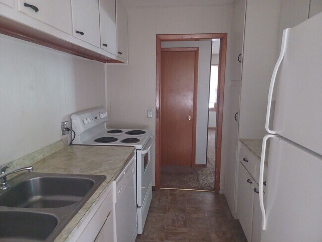 Foto del edificio - Spacious 3 bedroom / 1 bath home on South side