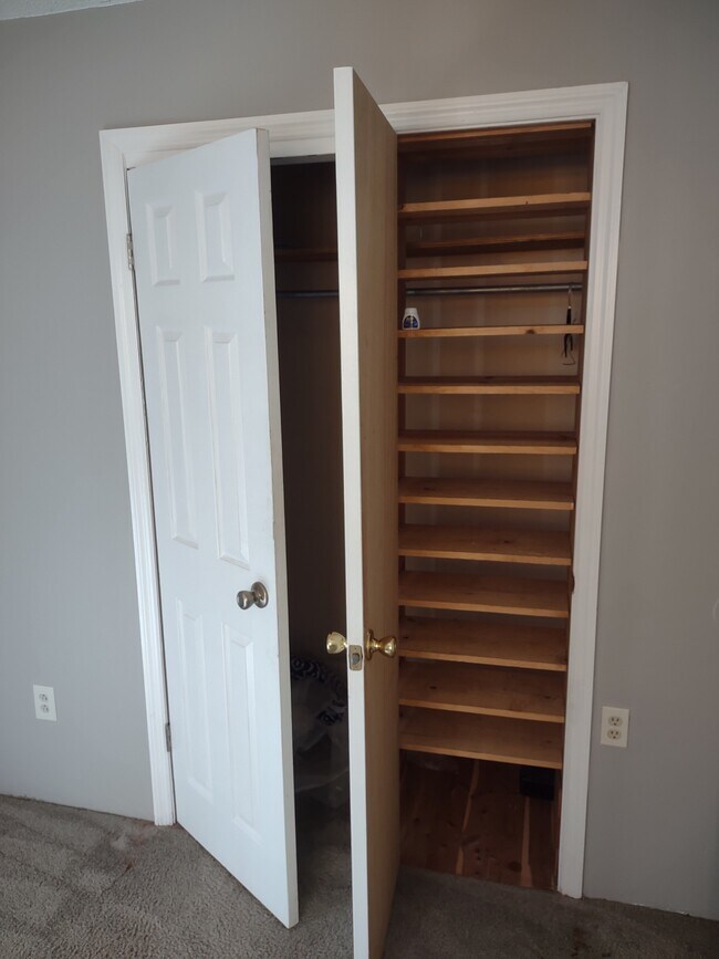 Foto del edificio - Wenonah Rd