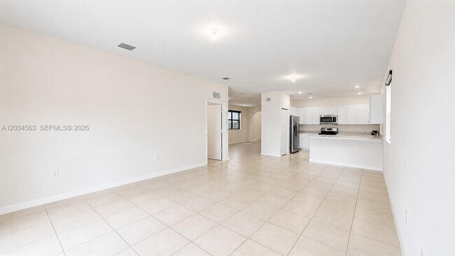 Foto del edificio - 2434 NE 1st St