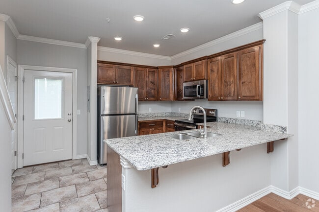 Interior Photo - Woodland Park